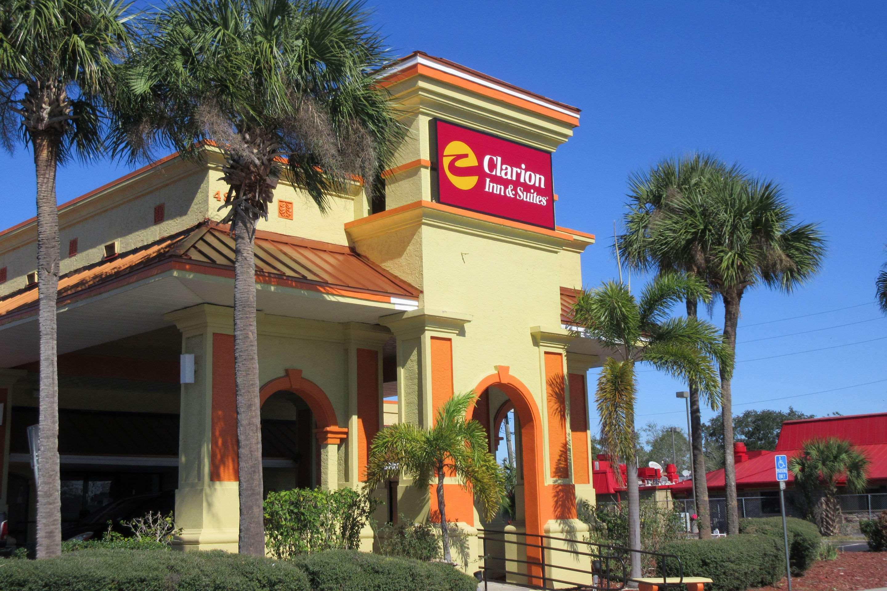 Clarion Inn & Suites Kissimmee-Lake Buena Vista South Exterior foto