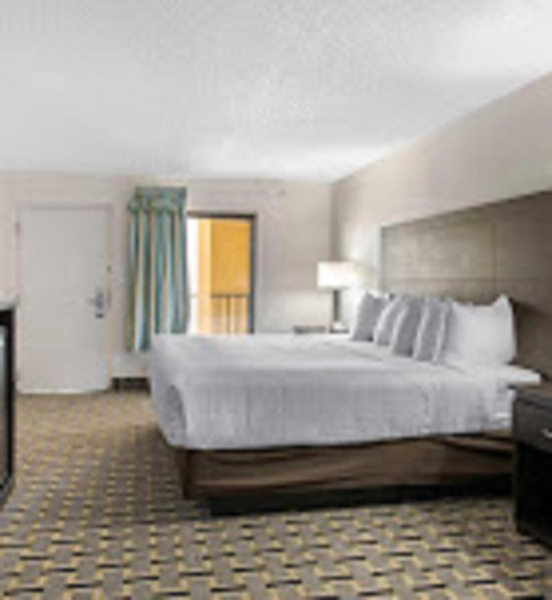 Clarion Inn & Suites Kissimmee-Lake Buena Vista South Exterior foto